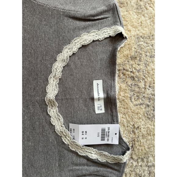 NWT Abercrombie Kids shirt  11/12 - Picture 5 of 5